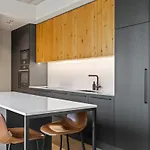 Luxury Penthouse In Area, Balcony & Parking Appartamento *