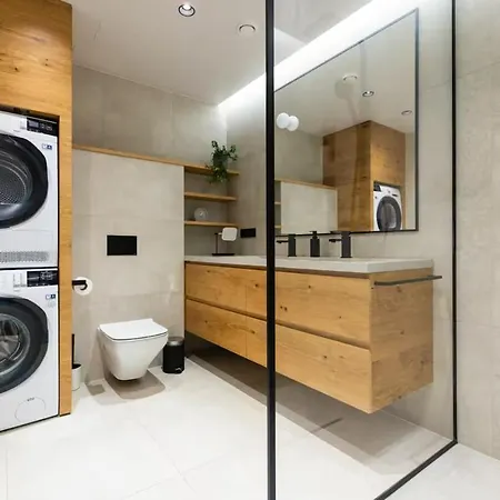 Apartamento Luxury Penthouse In Area, Balcony & Parking