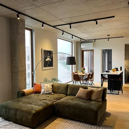 Apartamento Luxury Penthouse In Area, Balcony & Parking Tallin