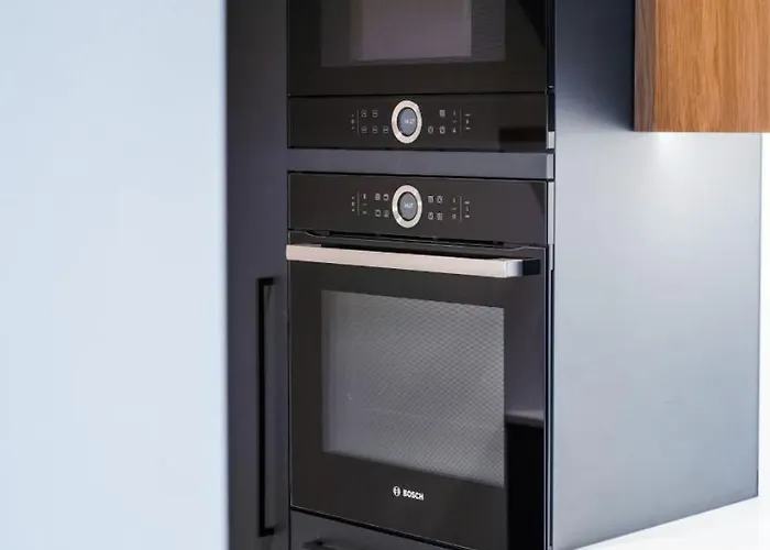 Luxury Penthouse In Area, Balcony & Parking Lägenhet