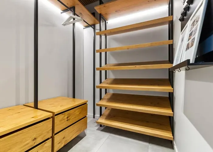 Luxury Penthouse In Area, Balcony & Parking Apartament